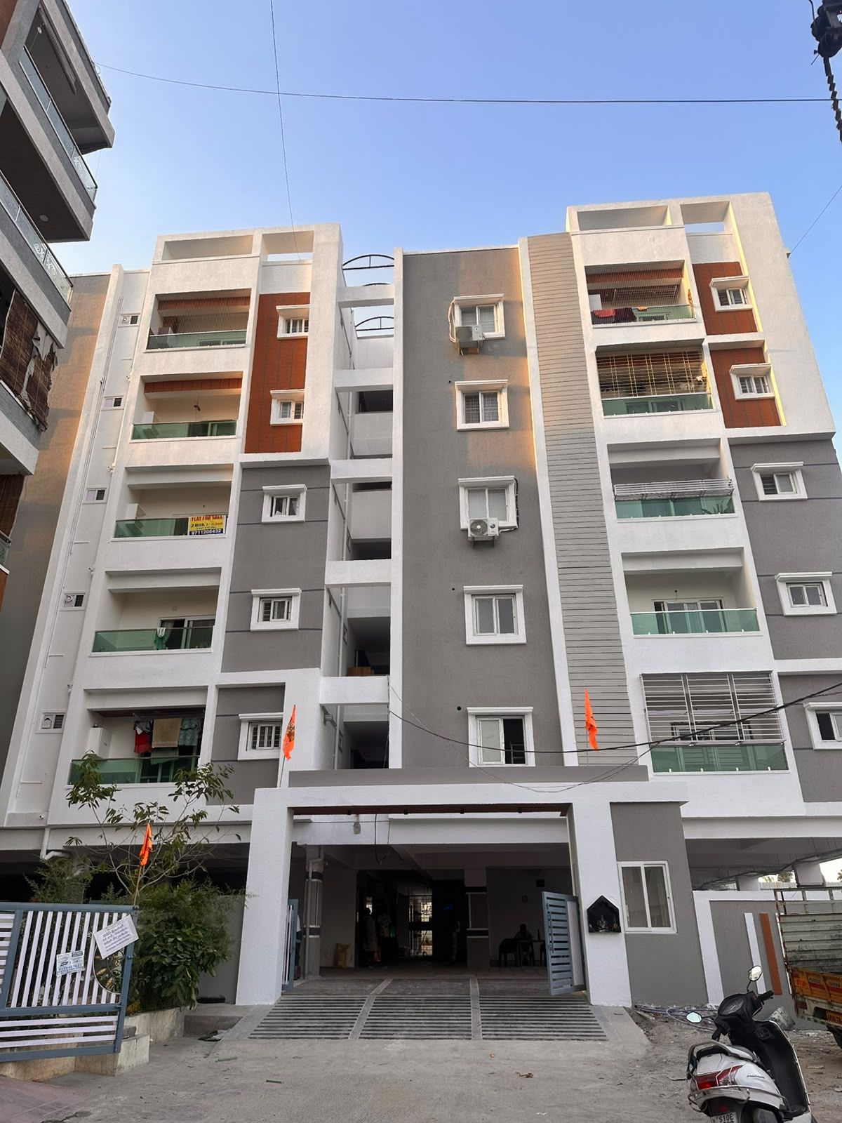 3 BHK Flat for Sale in Ameenpur, Hyderabad — photo 1 of 2