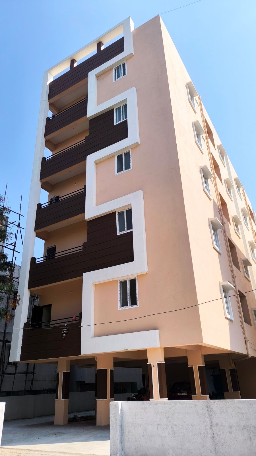 Stylish 3 BHK Flat for Sale in Nagole, Hyderabad — photo 1 of 8
