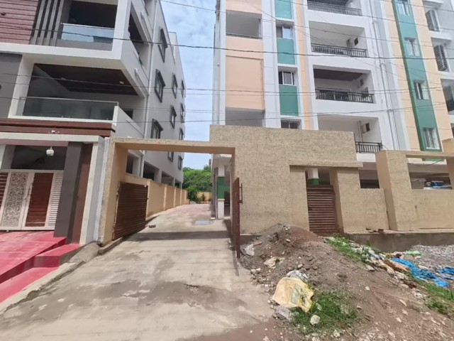 Trendy 3 BHK Flats for Sale in Puppalguda Hyderabad — photo 1 of 1