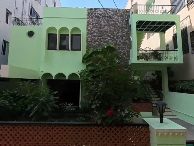 6 BHK G+1 Independent House for Sale in Banjara Hills, Hyderabad — photo 1 of 1