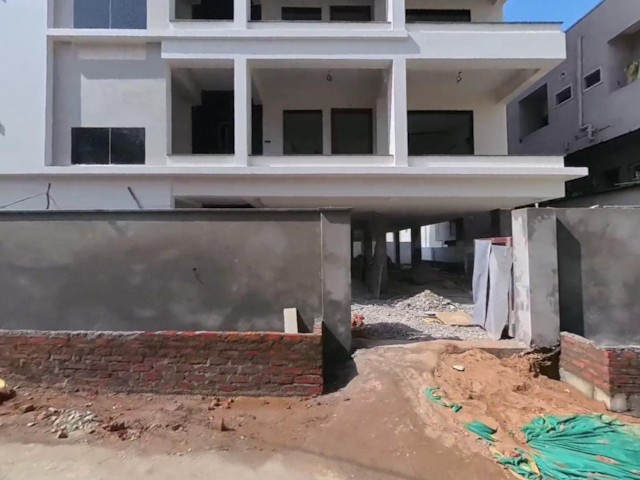 4 BHK Flat for Sale in L. B. Nagar, Hyderabad — photo 1 of 1
