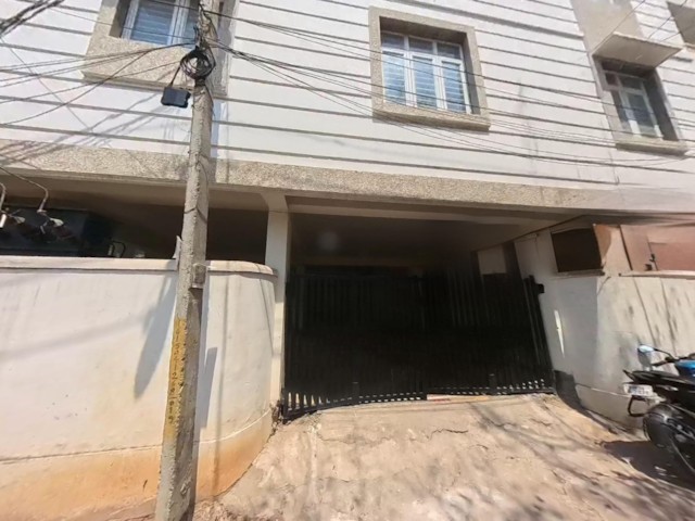 2 BHK Flat for Sale in Toli Chowki, Hyderabad — photo 1 of 1