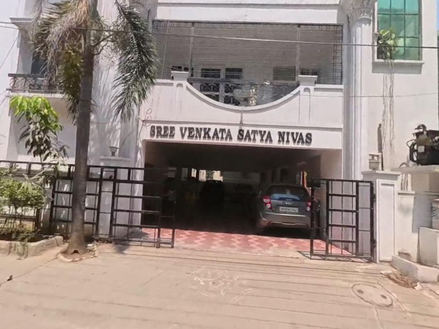 3 BHK Flat for Sale in Kukatpally, Hyderabad — photo 1 of 1