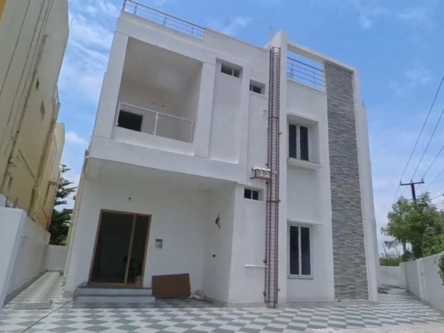6 BHK Duplex Villa For Sale in Kismatpur, Hyderabad — photo 1 of 1