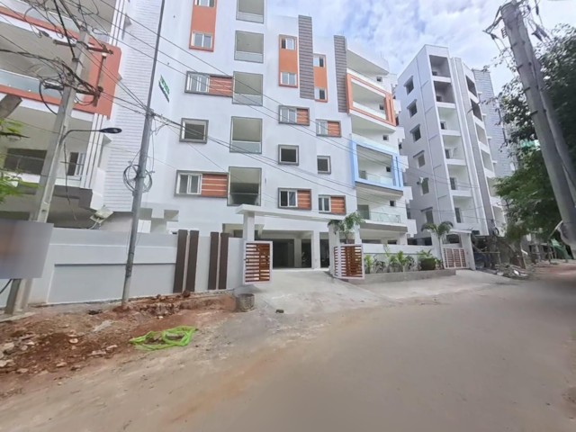 2 BHK Flat for Sale in Kukatpally, Hyderabad — photo 1 of 1